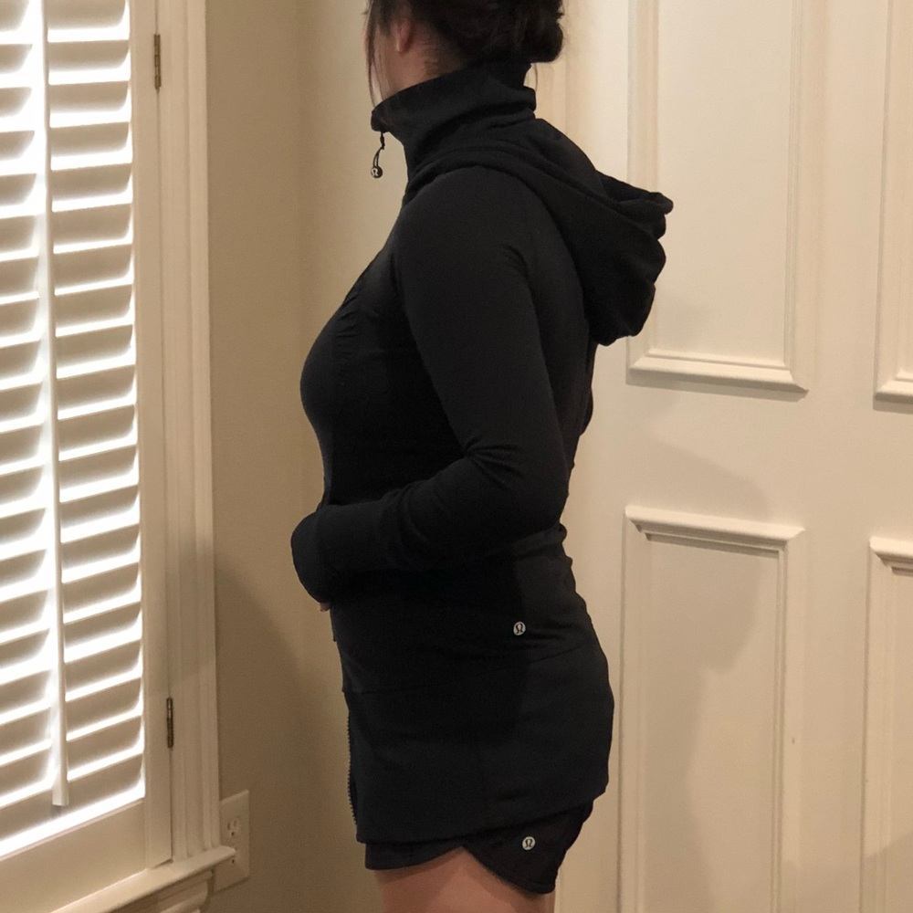 Lululemon RARE hoodie size 6 Black